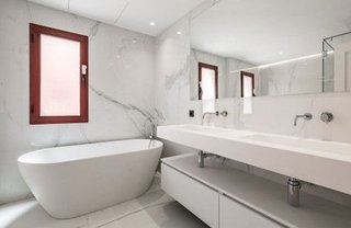 Chalet en alquiler en Nueva Andalucía centro en Marbella