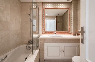 Chalet en alquiler en Nueva Andalucía centro en Marbella