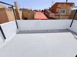 Casa en alquiler en Novelda