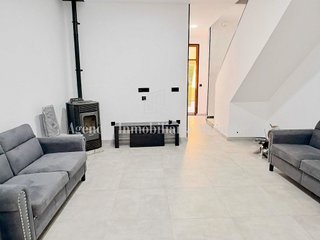 Casa en alquiler en Novelda