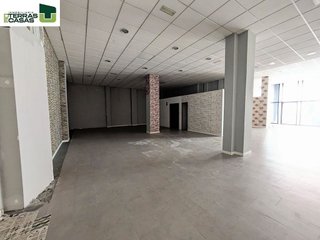 Local comercial en alquiler en La Seca - Los Salgueriños en Pontevedra
