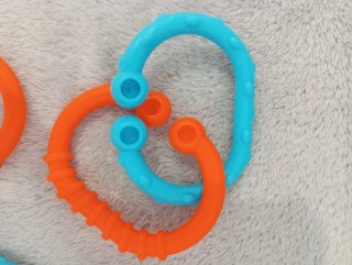 Juego de cadenas de colores para bebés