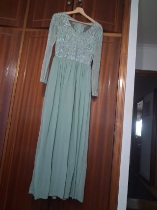 Vestido largo para ocasiones espciales.
