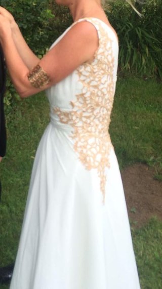 Vestido de Novia Marfil Encaje Dorado