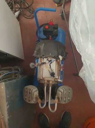 Compresor Airum 50L 3CV Doble Pistón