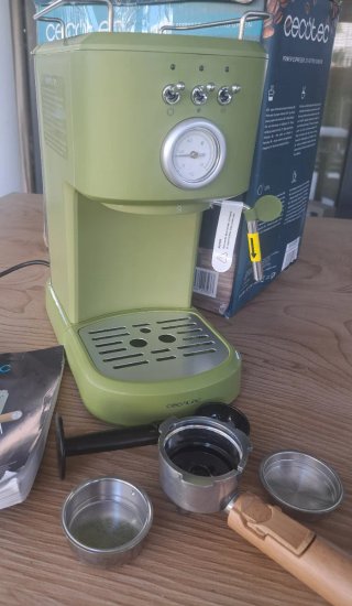 Macchina da caffè Cecotec Power Espresso Compacta