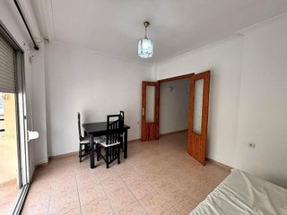 Piso en alquiler en Mercado en Alicante
