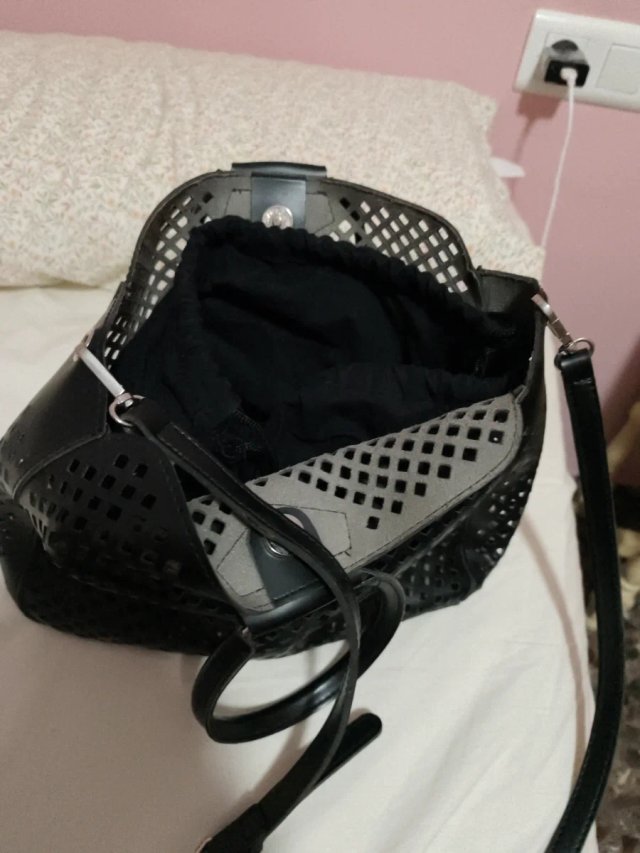 Bolso bandolera negro y gris