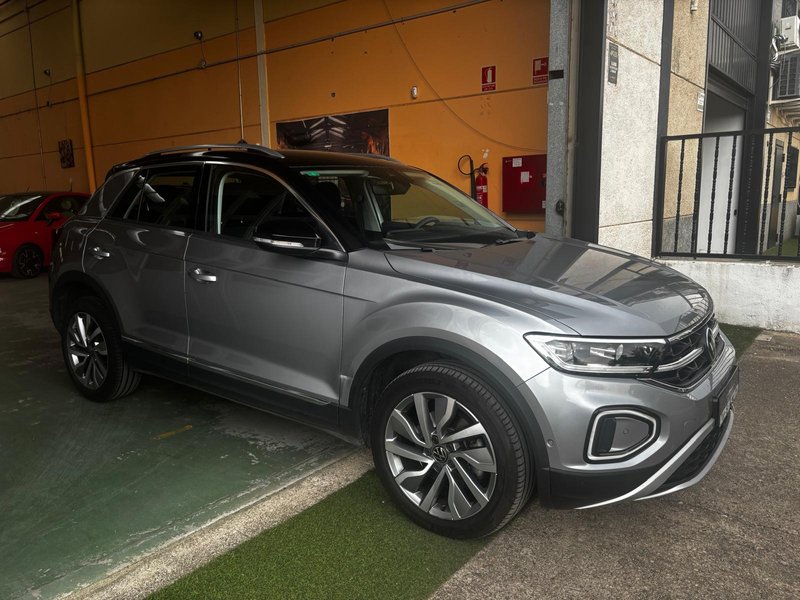 Volkswagen T-Roc 2022, foto 4
