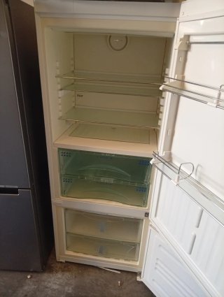 Nevera Liebherr 70x185cm