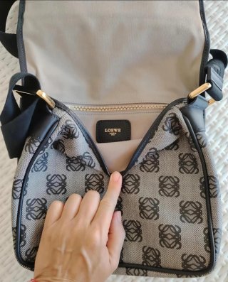 Bandolera Loewe Hombre Negra y Gris