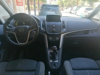 Opel Zafira Tourer 2015