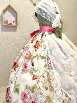 Traje Fallera Huertana T.42 Nuevo con manteletas