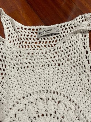 Top crochet Stradivarius blanco