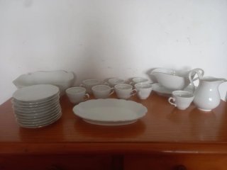 Vajilla de porcelana blanca