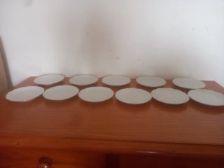 Vajilla de porcelana blanca