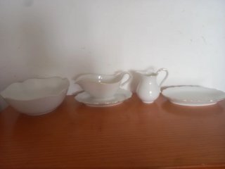 Vajilla de porcelana blanca