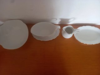 Vajilla de porcelana blanca