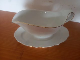 Vajilla de porcelana blanca