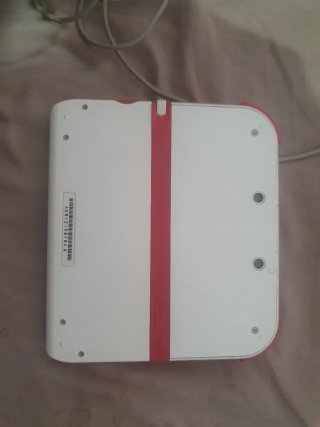 Nintendo 2DS Blanca y roja