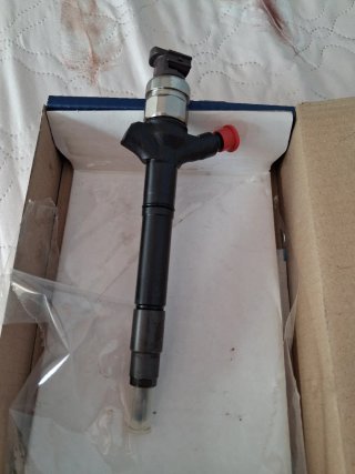 Inyectores Toyota Avensis D4D