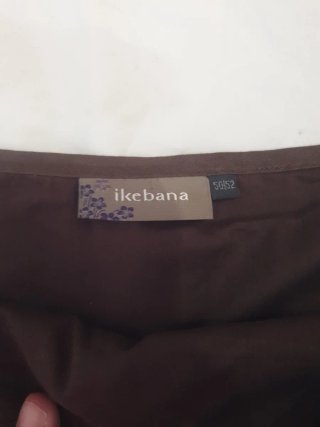 Camiseta tirantes bordada marrón talla 50