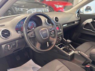 Audi A3 Sportback 1.6 TDI Attraction - 2011