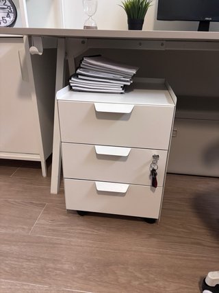 Conjunto de escritorio metal y plástico