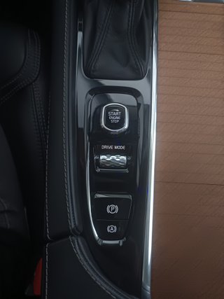 Volvo XC90 2.0 D5 AWD INSCRIPTION AUTO 235CV