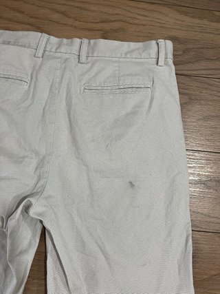 Pantalón corto hombre rayas beige