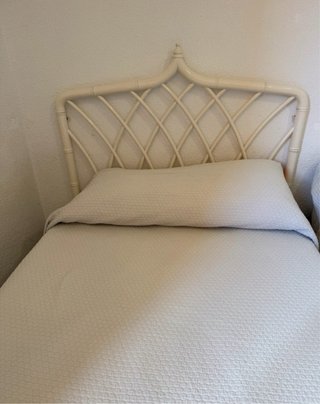 Cabecero de mimbre blanco estilo bambú