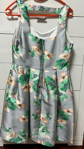Vestido floral gris – Elegante