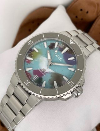 Oris Aquis Date Upcycle Automático
