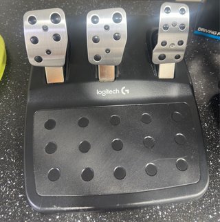 Volante Logitech G29 con Pedales y Palanca