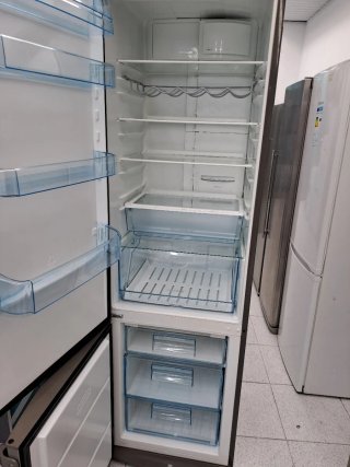 Nevera Electrolux Inox Combi 2.Cm