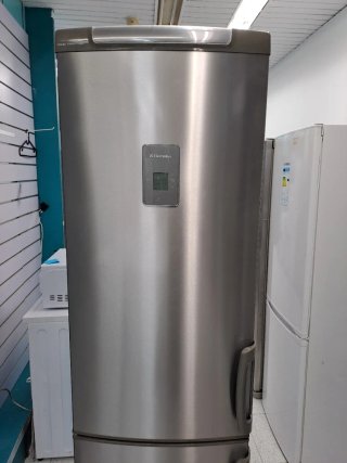 Nevera Electrolux Inox Combi 2.Cm
