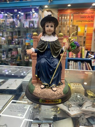 Figura Niño de Atocha Resina 21 cm