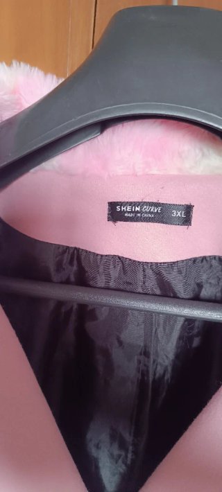 Abrigo rosa SHEIN talla XXXL