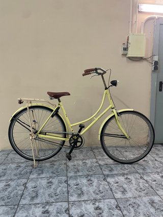 Bicicleta Holandesa Clásica Amarilla