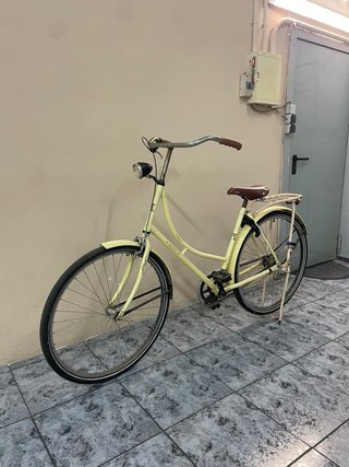 Bicicleta Holandesa Clásica Amarilla