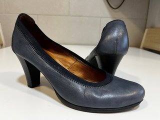 Zapatos de tacón Hispanitas azul