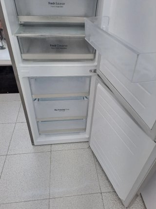 Nevera LG plateada Combi 2,Cm