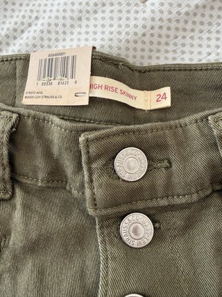 Pantalón Levi’s mujer nuevo con etiqueta