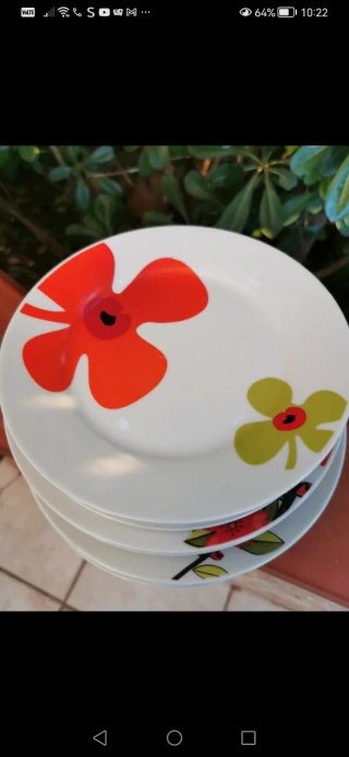 Set Piatti Porcellana Fiori Rossi e Gialli