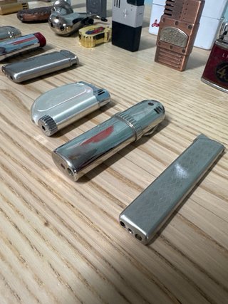 Collezione di accendini vintage