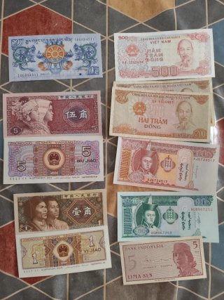 Lotes de Billetes Extranjeros - 1€ Unidad