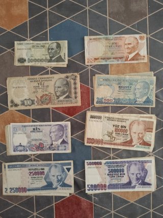 Lotes de Billetes Extranjeros - 1€ Unidad