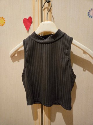 Crop Top Grigio Scuro a Costine