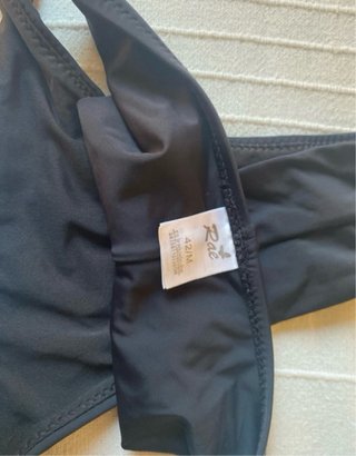 Set bikini 2 pezzi sopra + 1 sotto