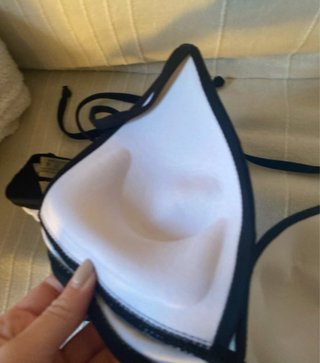 Set bikini 2 pezzi sopra + 1 sotto